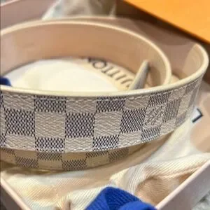 Louis Vuitton | Accessories | Louis Vuitton Gold And Cream  display picture 3